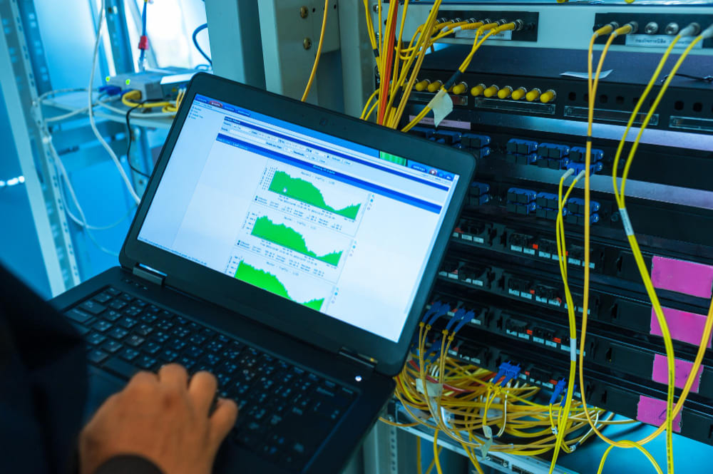 Low Latency Networking Solutions for Financial Trading
